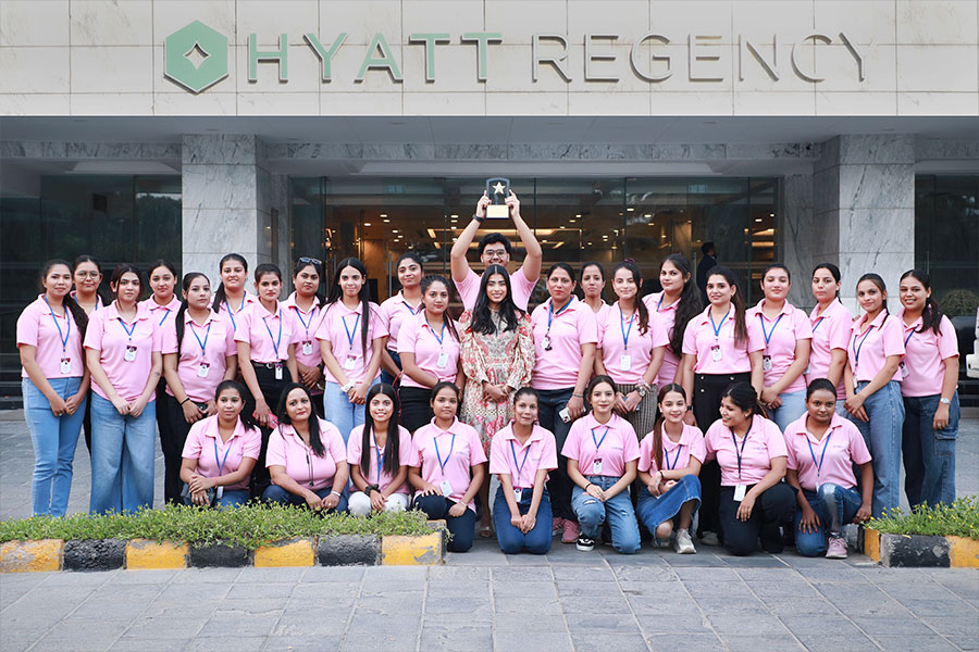 Best Makeup Academy in Noida Sector 18